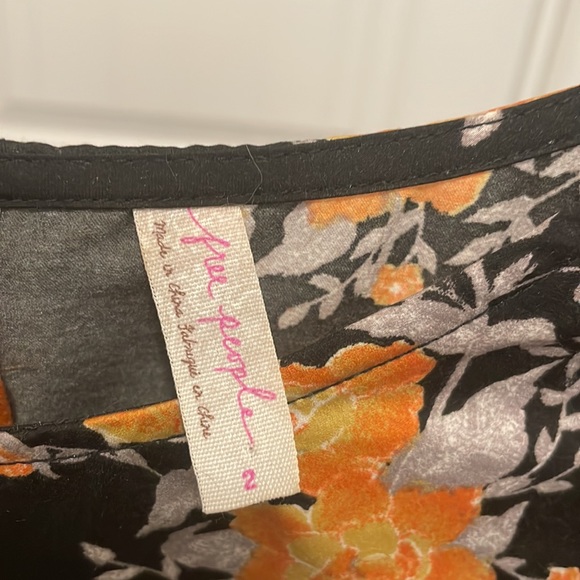 Free People Black Floral Skater Dress Size 2 - Picture 6 of 6